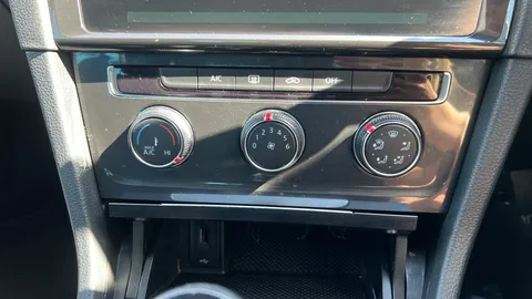 Volkswagen Golf 1.6 TDI Match 5dr