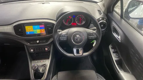 Mg Motor Uk               Mg3 1.5 VTi-TECH Exclusive 5dr [Navigation]