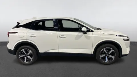 Nissan Qashqai 1.3 DiG-T MH 158 N-Connecta
