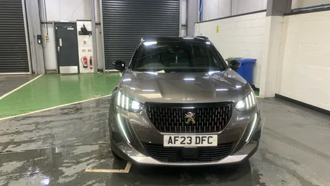 PEUGEOT 2008 1.2 PureTech 130 GT EAT8