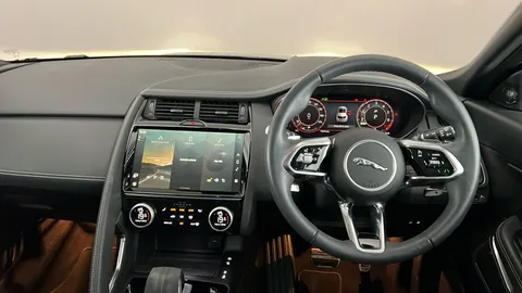 JAGUAR E-PACE 1.5 P300e R-Dynamic SE Black Auto