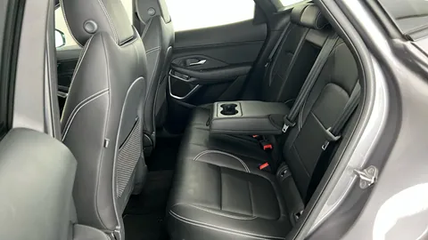 JAGUAR E-PACE 1.5 P300e R-Dynamic SE Black Auto