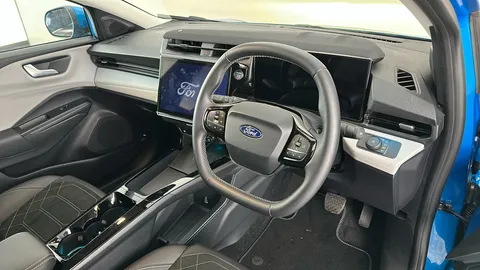 FORD PUMA 123kW Premium 43kWh Auto