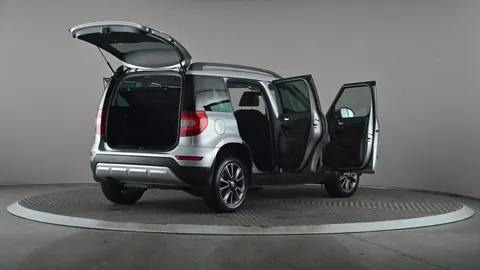 SKODA YETI OUTDOOR 2.0 TDI CR SE Drive