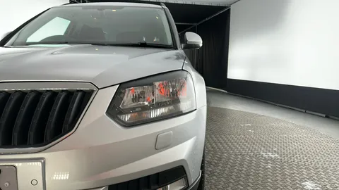 SKODA YETI OUTDOOR 2.0 TDI CR SE Drive