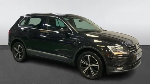 VOLKSWAGEN TIGUAN 2.0 TDi 150 SE Nav