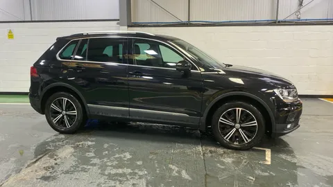 VOLKSWAGEN TIGUAN 2.0 TDi 150 SE Nav