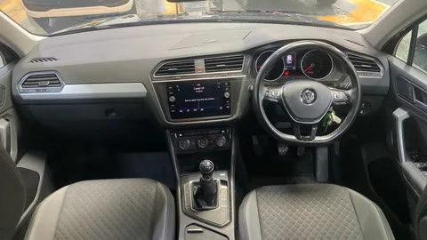 VOLKSWAGEN TIGUAN 2.0 TDi 150 SE Nav