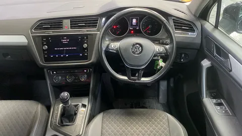 VOLKSWAGEN TIGUAN 2.0 TDi 150 SE Nav