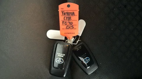 TOYOTA C-HR 2.0 Hybrid Excel CVT