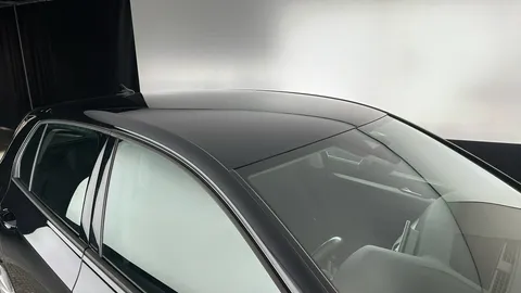 VOLKSWAGEN GOLF 2.0 TDI Life DSG