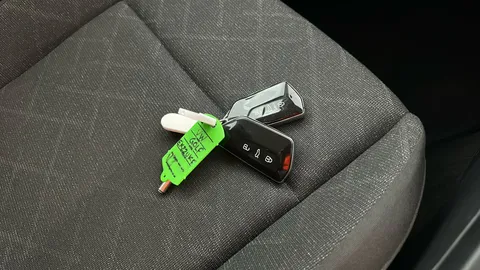 VOLKSWAGEN GOLF 2.0 TDI Life DSG