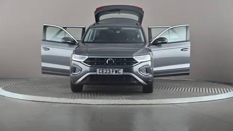 VOLKSWAGEN T-ROC 1.5 TSI Life