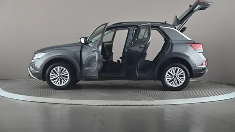 VOLKSWAGEN T-ROC 1.5 TSI Life