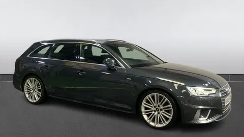 AUDI A4 40 TFSI S Line S Tronic