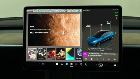 TESLA MODEL 3 Long Range AWD Auto