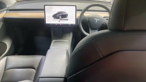 TESLA MODEL Y Long Range AWD Auto