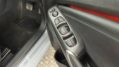 NISSAN JUKE 1.0 DiG-T N-Connecta DCT