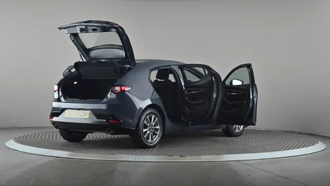 MAZDA 3 2.0 e-Skyactiv G MHEV SE-L Lux