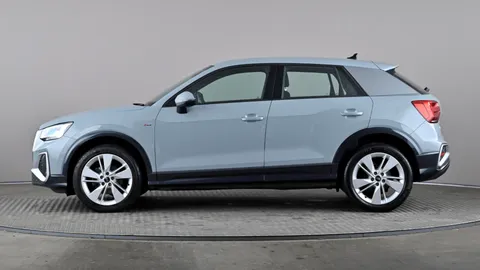 AUDI Q2 30 TFSI S Line