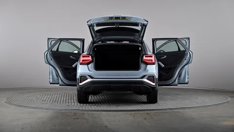 AUDI Q2 30 TFSI S Line