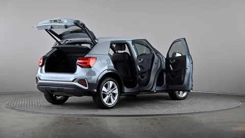 AUDI Q2 30 TFSI S Line