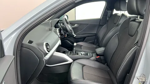 AUDI Q2 30 TFSI S Line