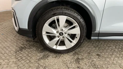AUDI Q2 30 TFSI S Line