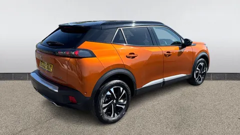 PEUGEOT 2008 1.2 PureTech 130 GT EAT8