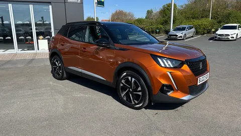 PEUGEOT 2008 1.2 PureTech 130 GT EAT8