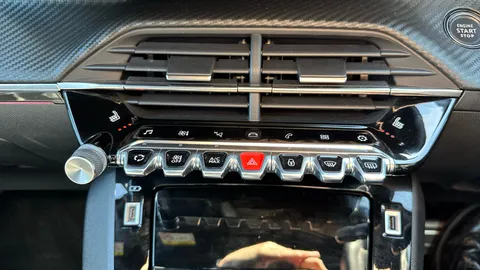 PEUGEOT 2008 1.2 PureTech 130 GT EAT8