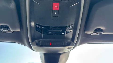 PEUGEOT 2008 1.2 PureTech 130 GT EAT8