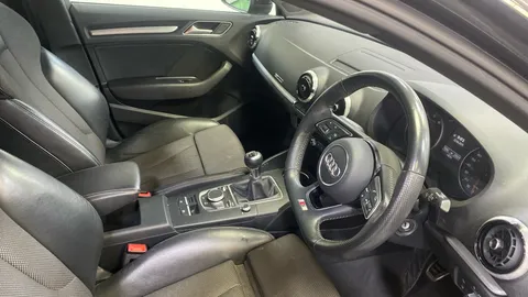 AUDI A3 30 TFSI 116 Black Edition