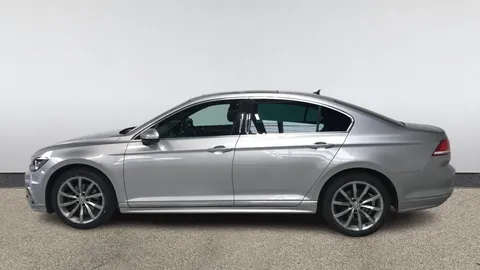 VOLKSWAGEN PASSAT 1.4 TSI 150 R-Line [Panoramic Roof]