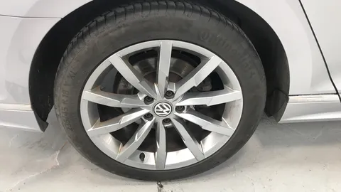 VOLKSWAGEN PASSAT 1.4 TSI 150 R-Line [Panoramic Roof]