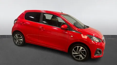 PEUGEOT 108 1.2 PureTech Allure
