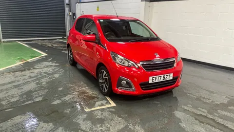 PEUGEOT 108 1.2 PureTech Allure