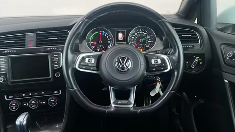 VOLKSWAGEN GOLF 1.4 TSI GTE DSG