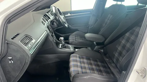 VOLKSWAGEN GOLF 1.4 TSI GTE DSG