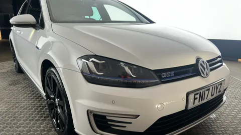 VOLKSWAGEN GOLF 1.4 TSI GTE DSG