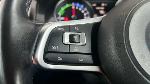 VOLKSWAGEN GOLF 1.4 TSI GTE DSG