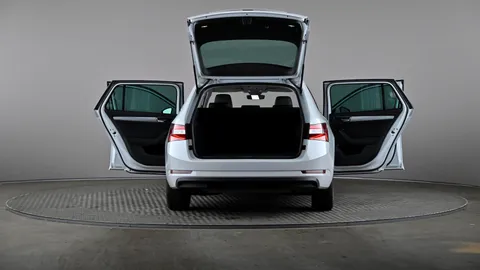 SKODA SUPERB 1.4 TSI iV SE Technology DSG