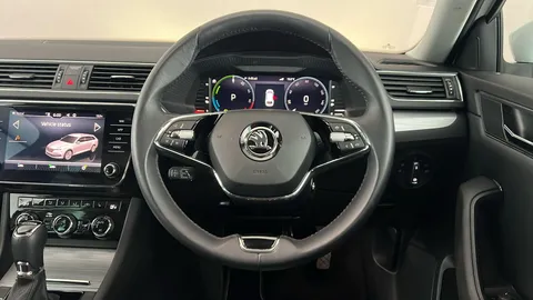 SKODA SUPERB 1.4 TSI iV SE Technology DSG