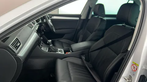 SKODA SUPERB 1.4 TSI iV SE Technology DSG