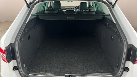 SKODA SUPERB 1.4 TSI iV SE Technology DSG