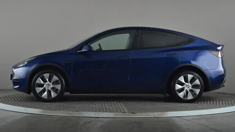 TESLA MODEL Y Long Range AWD Auto