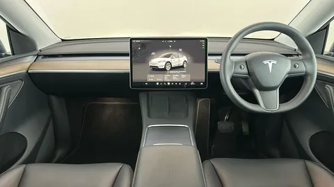 TESLA MODEL Y Long Range AWD Auto