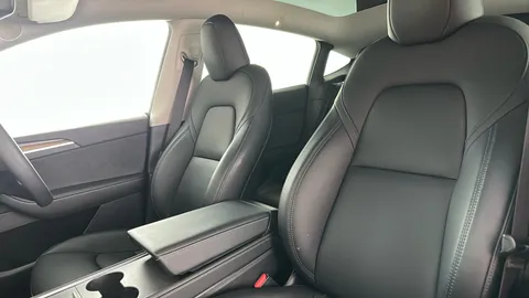 TESLA MODEL Y Long Range AWD Auto