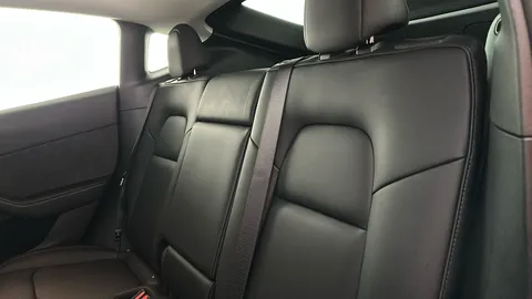 TESLA MODEL Y Long Range AWD Auto