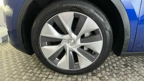 TESLA MODEL Y Long Range AWD Auto